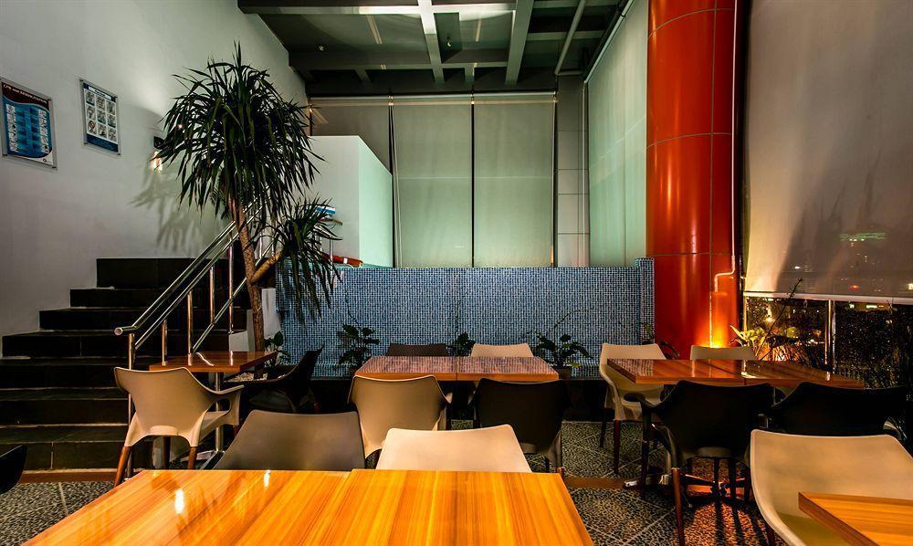 G Suites Hotel By Amithya Surabaya Exterior foto