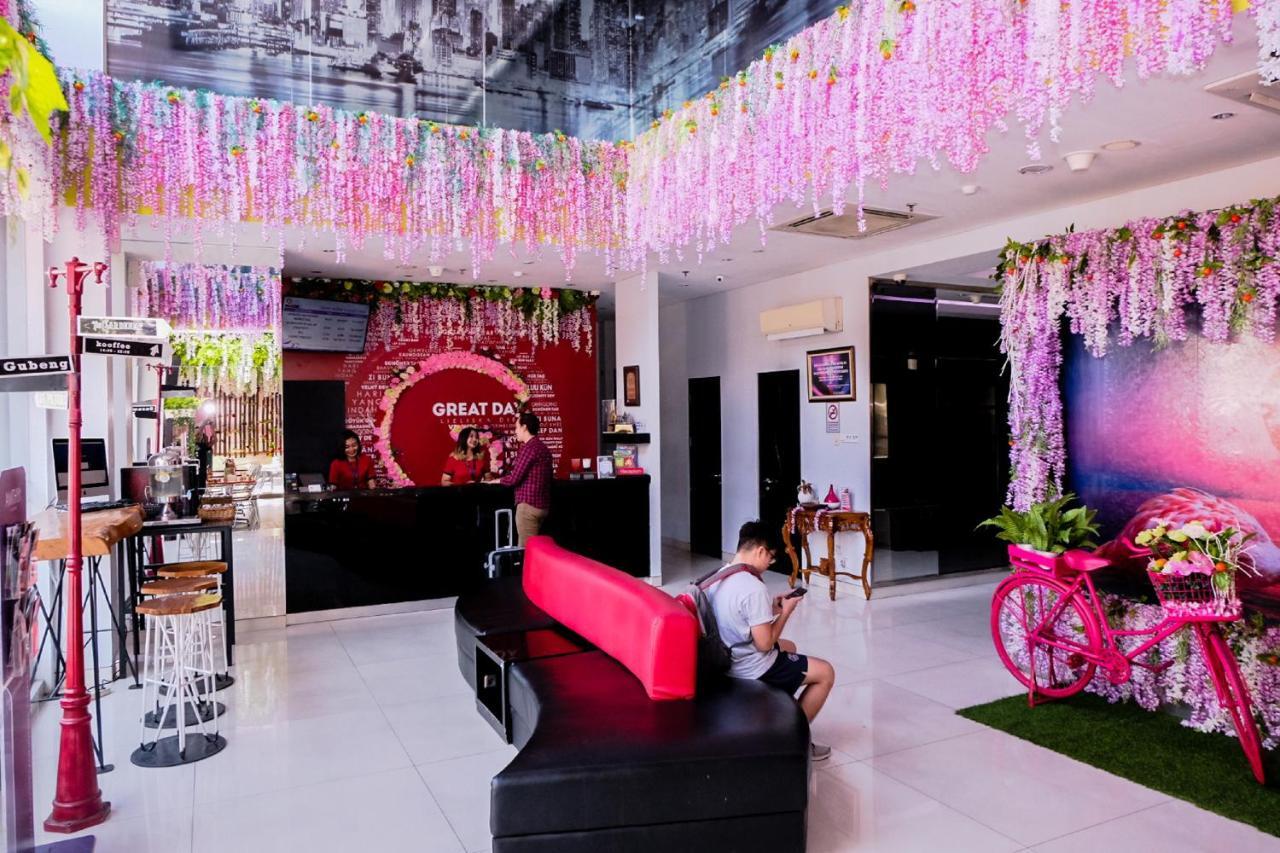 G Suites Hotel By Amithya Surabaya Exterior foto